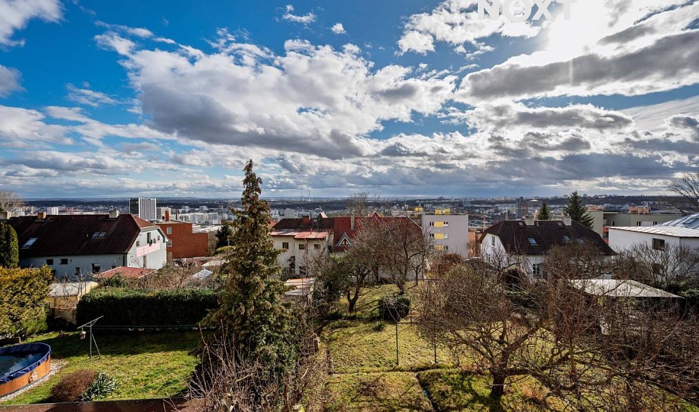 Prodej domu 208 m² s pozemkem 544 m², Praha – fotka 1 z 35