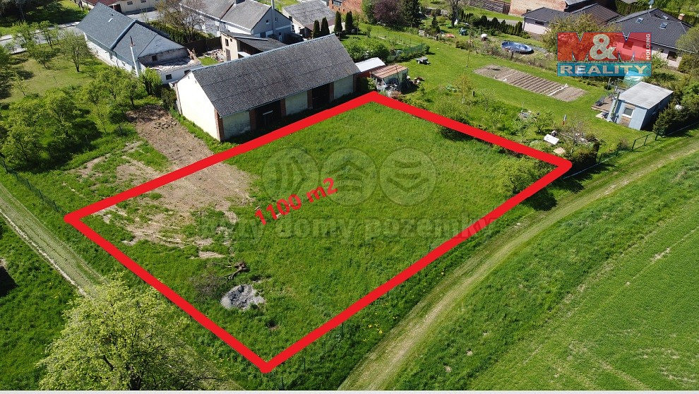Prodej stavebního pozemku 1 100 m², Holasovice