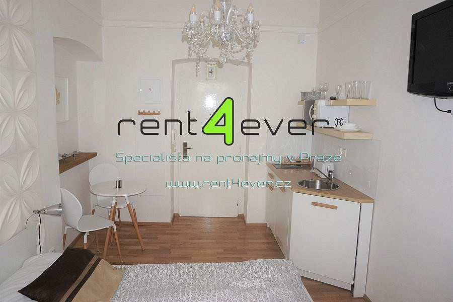 Pronájem bytu 1+kk 18 m²