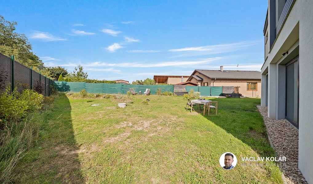 Prodej domu 338 m² s pozemkem 816 m², Horoušany – náhled fotky 44