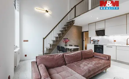 Prodej bytu 4+kk 78 m², Husovo náměstí, Klatovy - Klatovy III