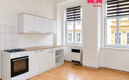 Pronájem bytu 2+1 50 m², U nádraží, Teplice
