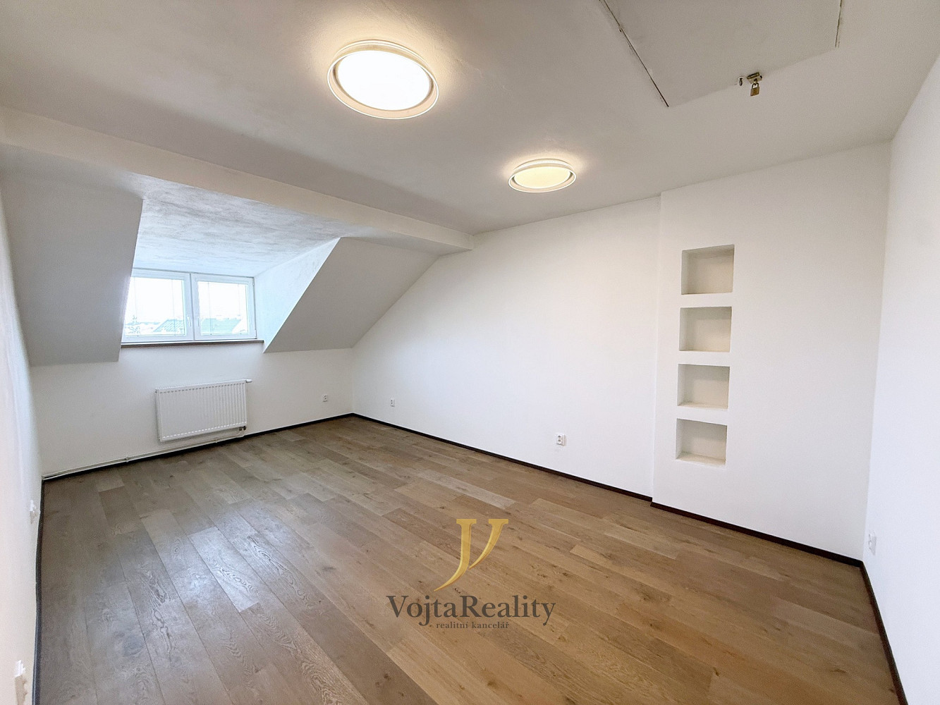 Pronájem bytu 3+kk 83 m² – fotografie 4