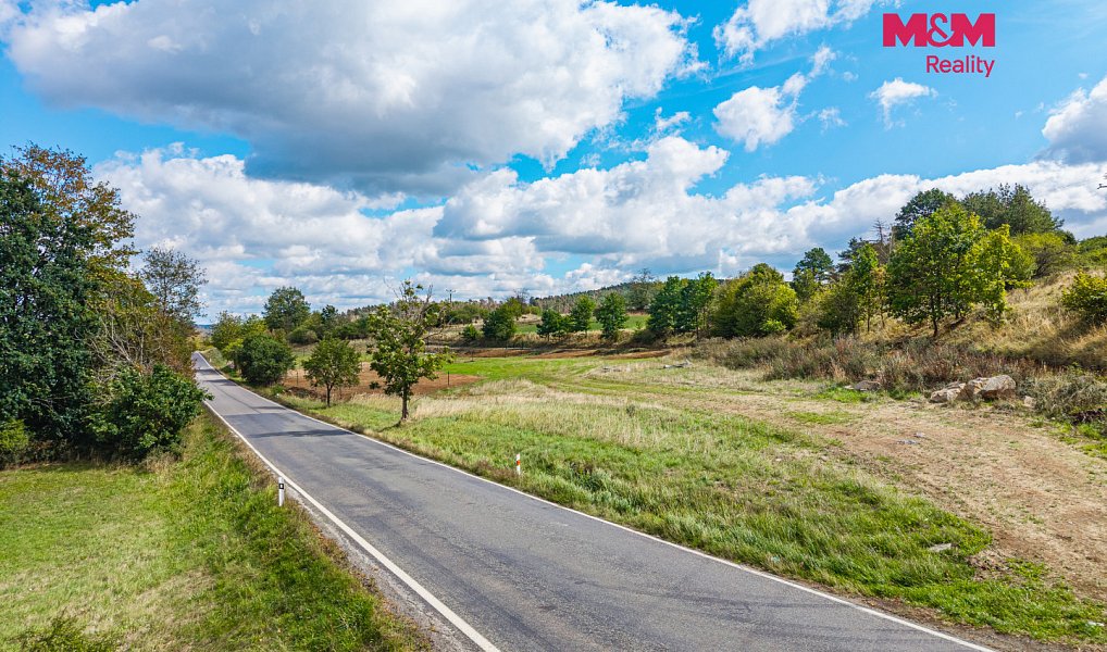 Pronájem stavebního pozemku 770 m², Milešov – náhled fotky 9