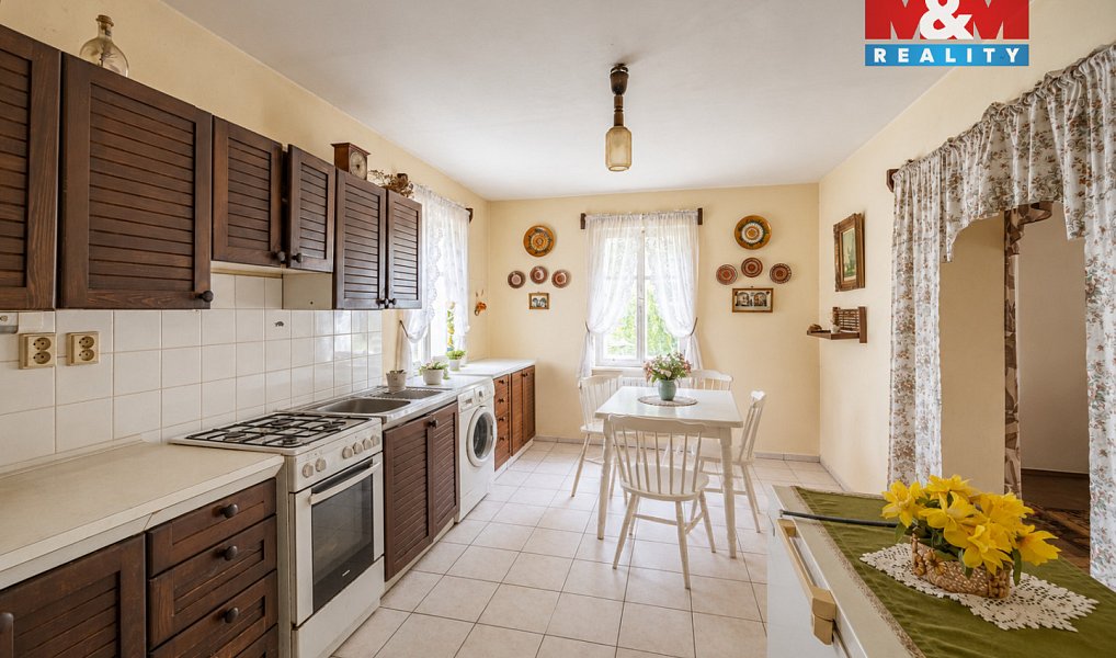 Prodej domu 380 m² s pozemkem 3 133 m², Martínkovice – náhled fotky 14
