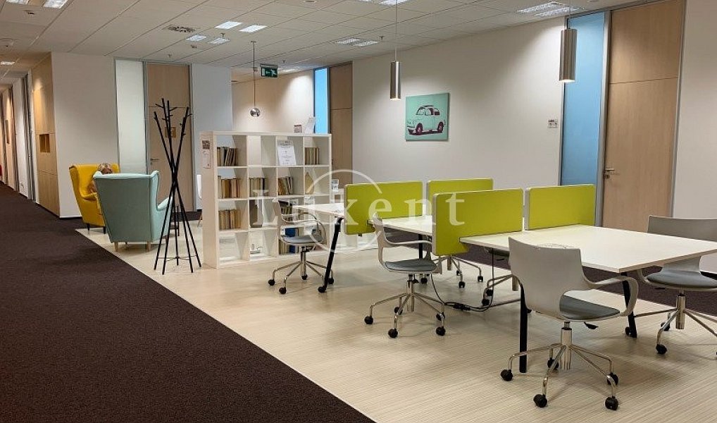 Pronájem kanceláře 300 m², Praha – náhled fotky 4