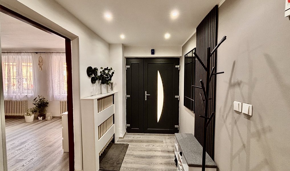 Prodej domu 198 m² s pozemkem 147 m², Rousínov – náhled fotky 32