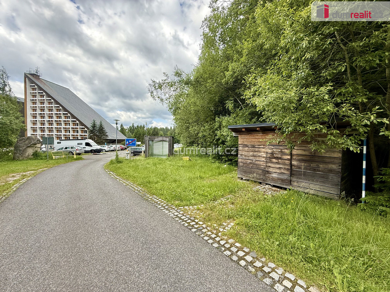 Prodej komerčního pozemku 450 m² — photo 2