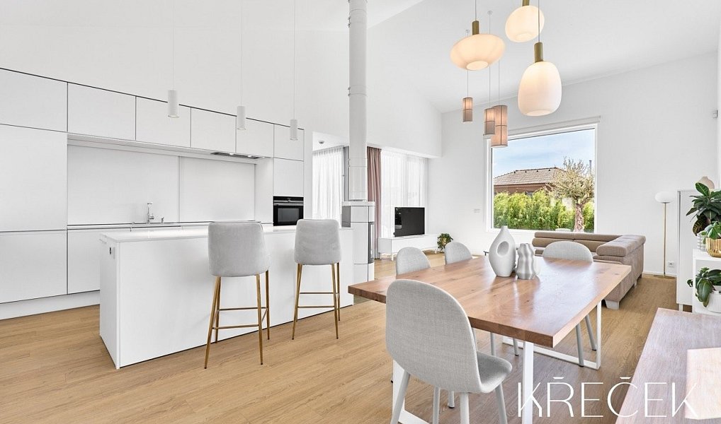 Prodej domu 145 m² s pozemkem 820 m², Trnava – náhled fotky 3