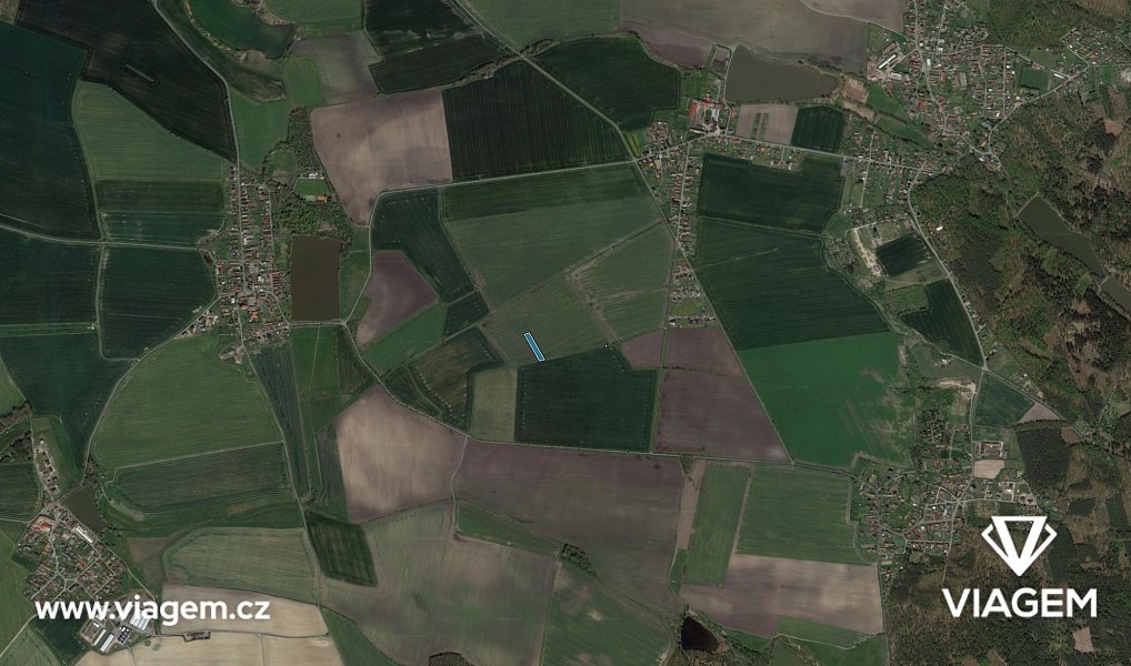 Prodej pole 350 m², Charvatce – náhled fotky 3