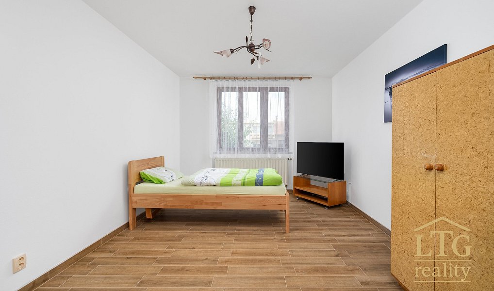 Prodej domu 197 m² s pozemkem 808 m², Petrovice – náhled fotky 8