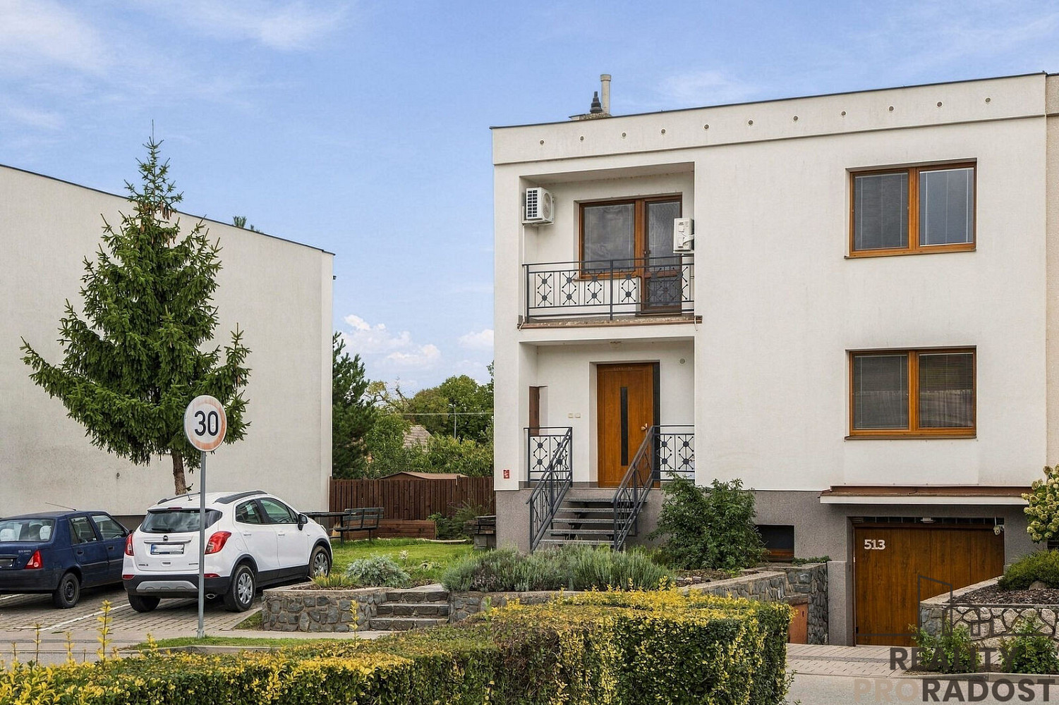 Prodej domu 190 m² s pozemkem 324 m²
