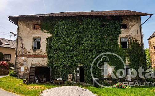 Prodej domu 250 m² s pozemkem 4 196 m², Čachrov, okres Klatovy
