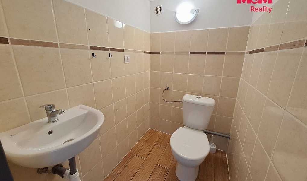 Prodej obchodních prostor 120 m², Karlovy Vary – náhled fotky 4