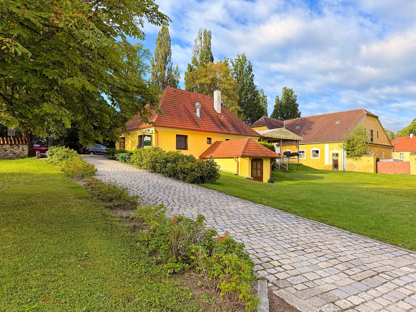 Prodej restaurace 176 m² – fotografie 2