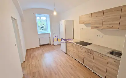 Pronájem bytu 1+1 40 m², Žitomírská, Praha 10 - Vršovice