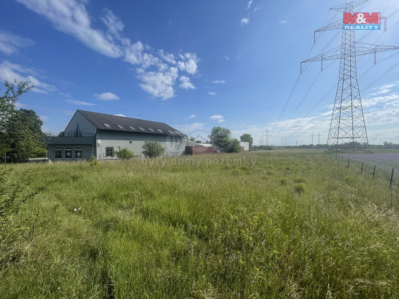 Prodej stavebního pozemku 8 433 m²