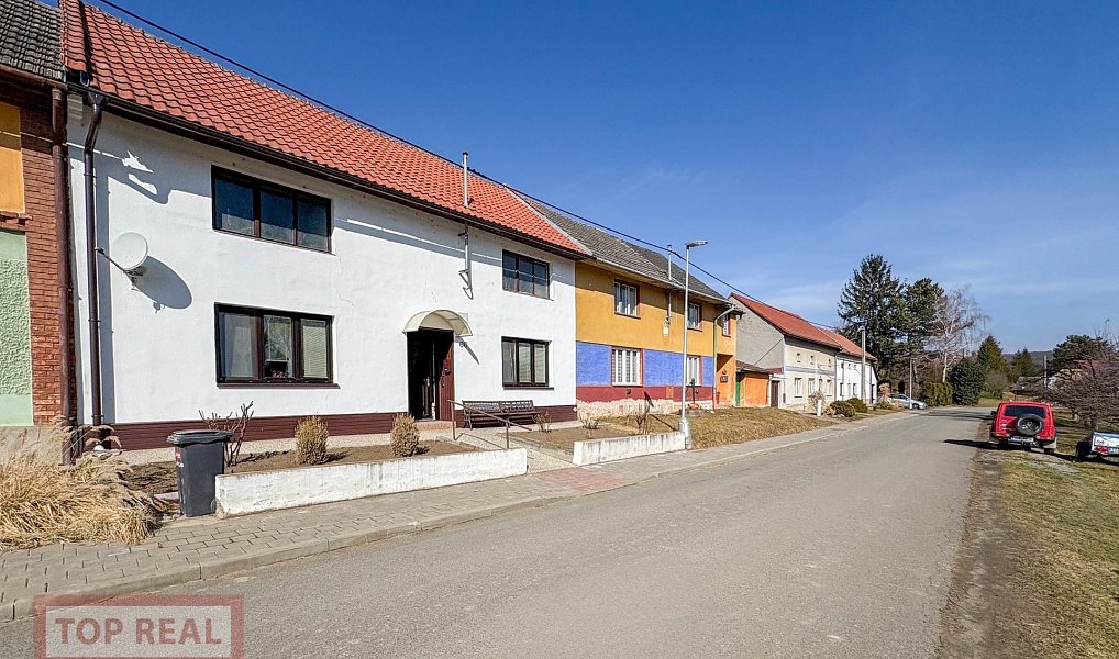 Prodej domu 111 m² s pozemkem 2 328 m², Kroměříž – náhled fotky 2