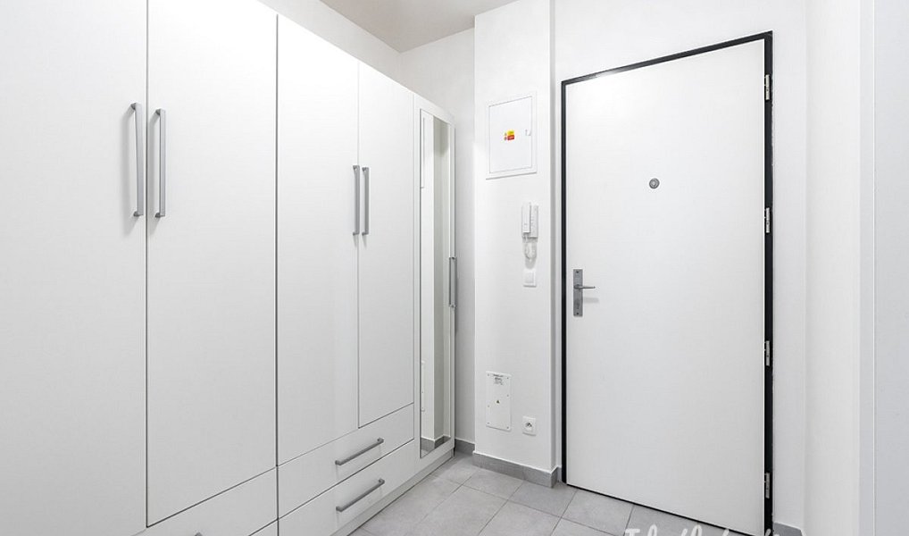 Pronájem bytu 1+kk 34 m², Praha – náhled fotky 10