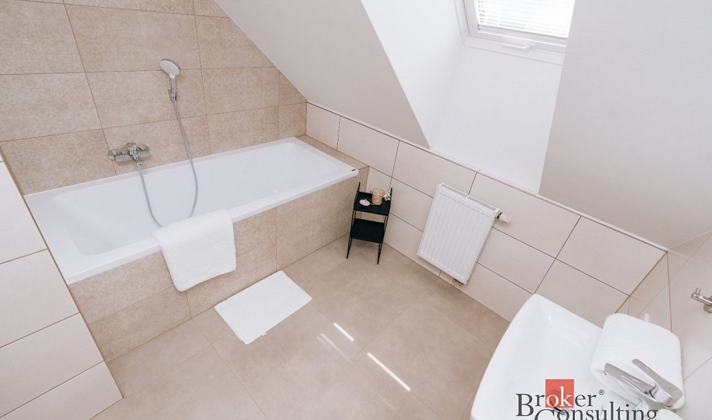 Prodej bytu 3+kk 104 m², Karlova Studánka – náhled fotky 2