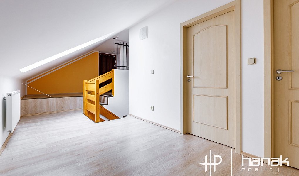 Prodej domu 335 m² s pozemkem 3 009 m², Konice – náhled fotky 23