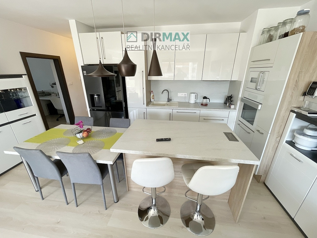 Prodej bytu 4+kk 112 m² — photo 3