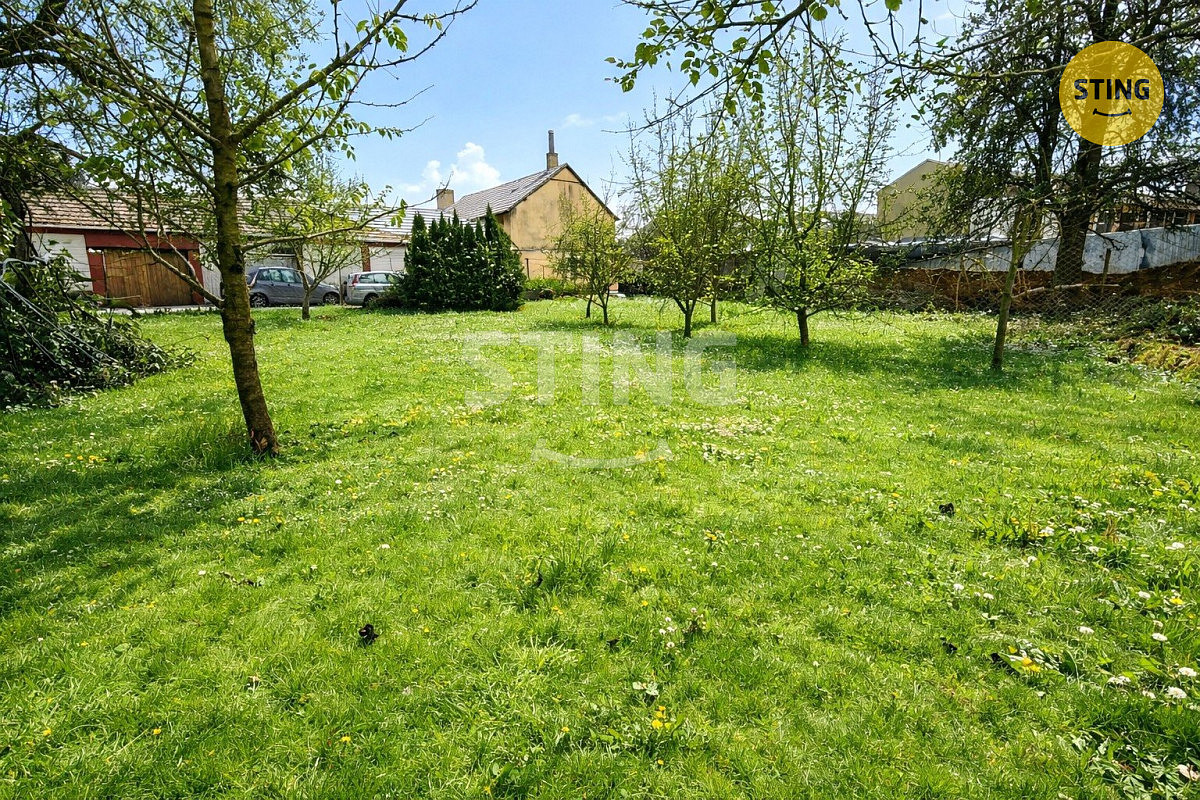 Prodej stavebního pozemku 690 m² — photo 2