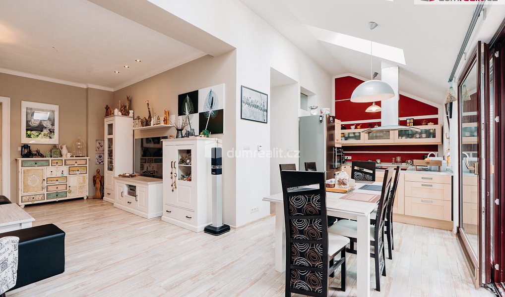 Prodej domu 160 m² s pozemkem 272 m², Břeclav – náhled fotky 3