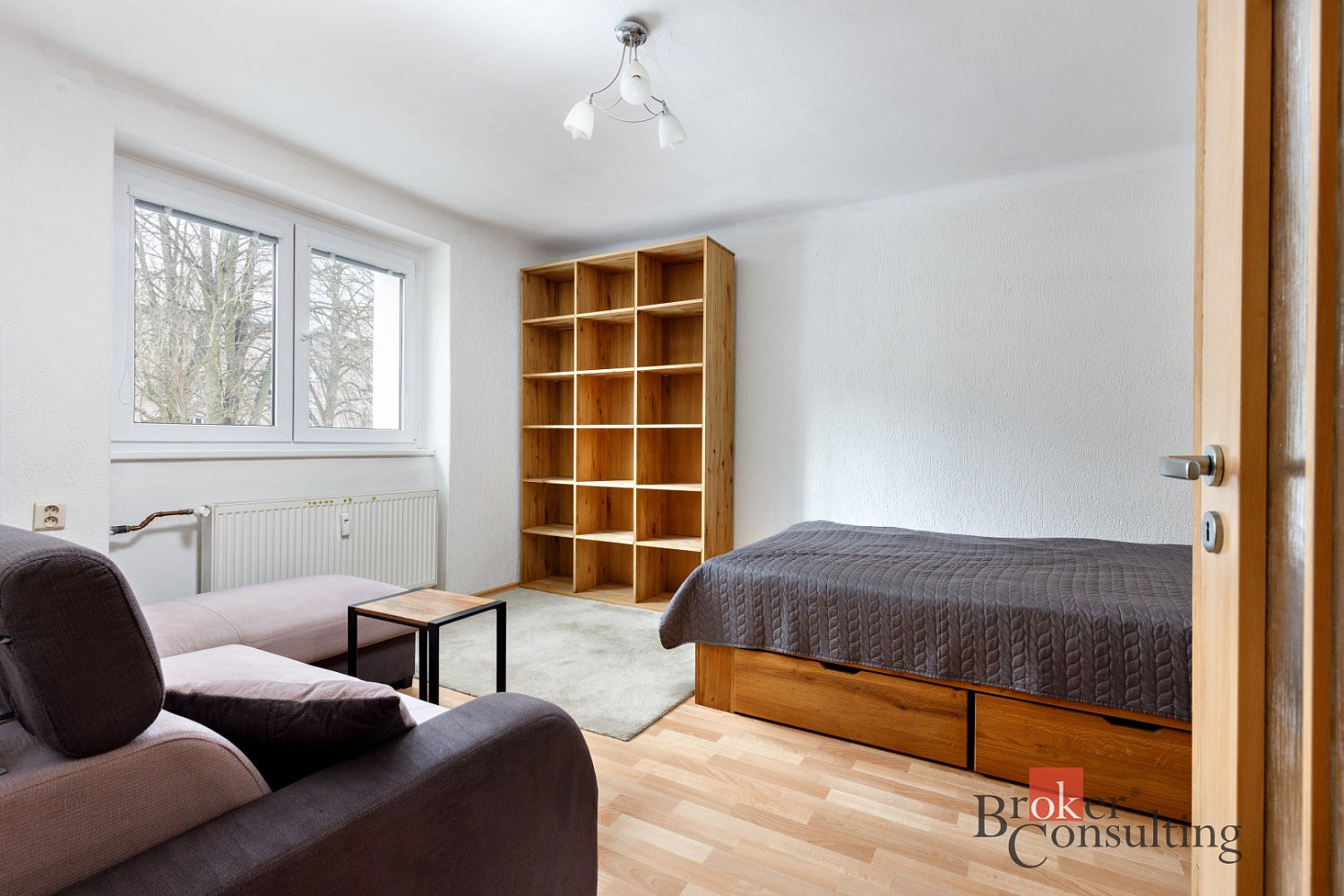 Pronájem bytu 1+1 30 m² - Widok 2