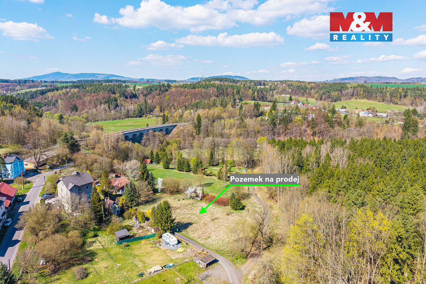 Prodej stavebního pozemku 820 m² – fotografie 2