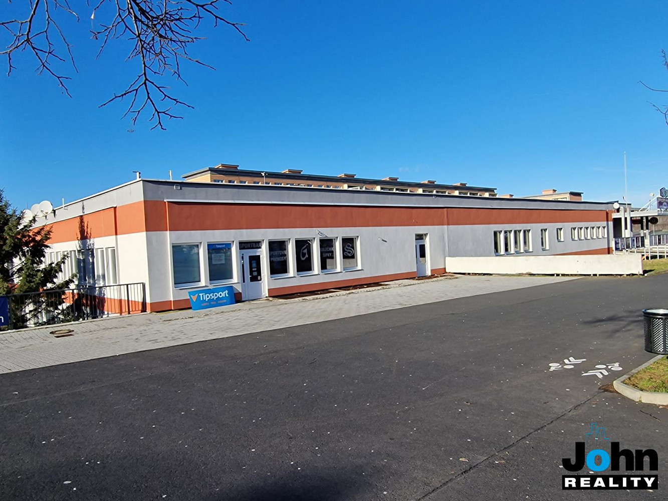 Pronájem obchodních prostor 473 m² – fotografie 2