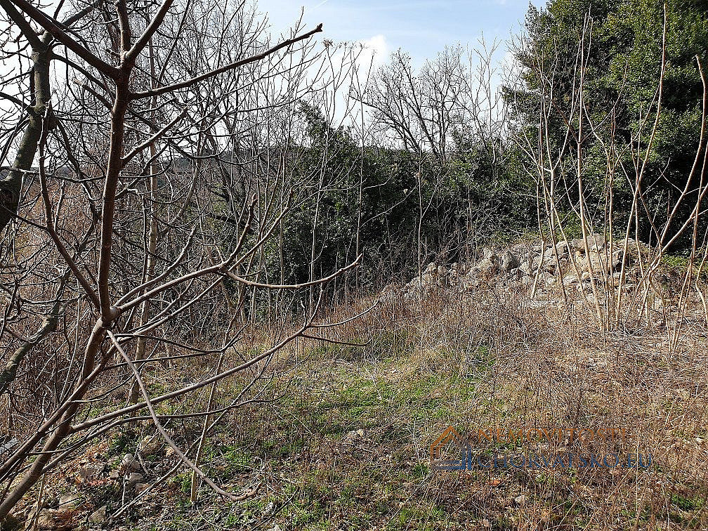Prodej stavebního pozemku 1 600 m² - Widok 3