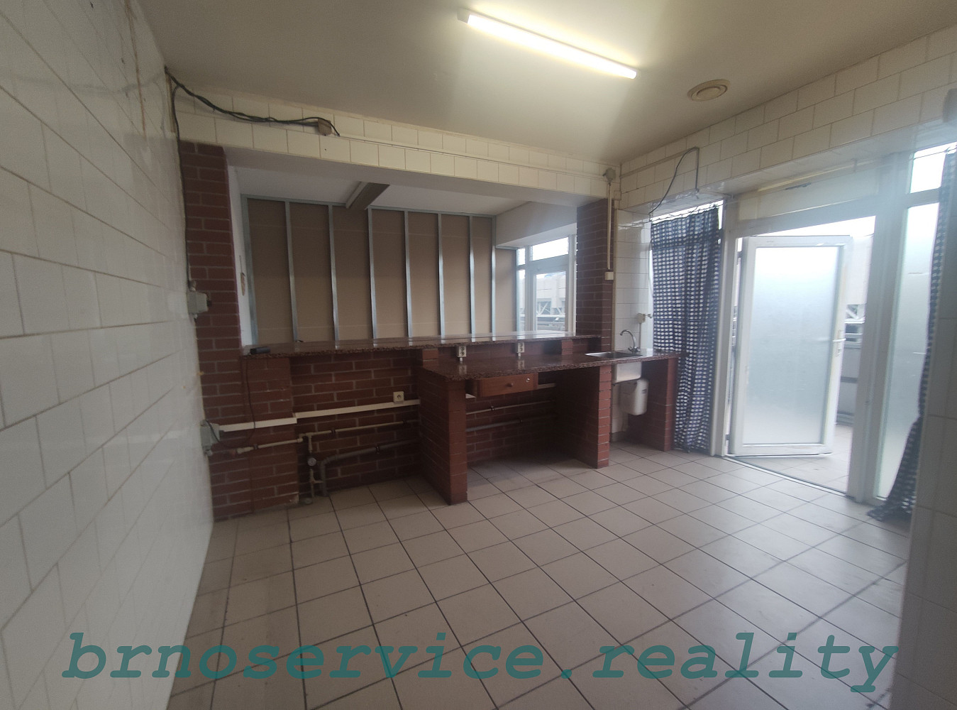 Pronájem obchodních prostor — photo 3