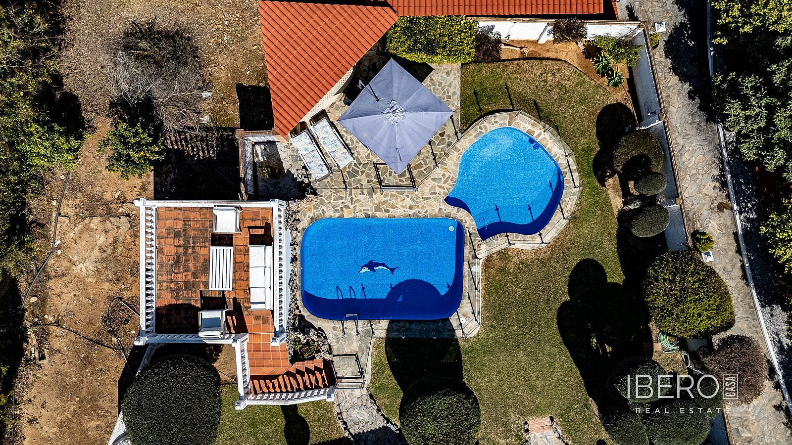 Prodej domu 597 m² s pozemkem 15 230 m² — photo 3