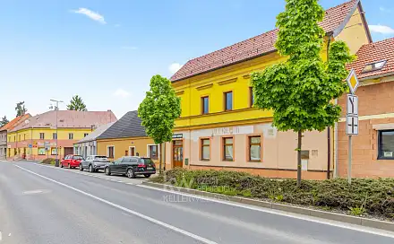 Prodej domu 471 m² s pozemkem 427 m², Žižkovo náměstí, Nové Strašecí, okres Rakovník