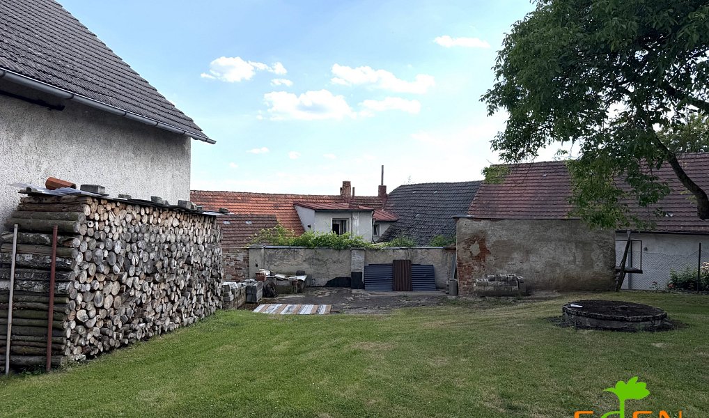 Prodej domu 175 m² s pozemkem 4 223 m², Kasejovice – náhled fotky 37