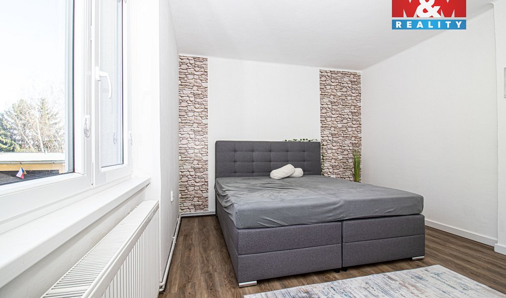 Prodej bytu 3+kk 72 m², Bečváry – náhled fotky 11