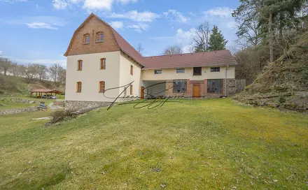 Prodej domu 594 m² s pozemkem 13 331 m², Olešná, okres Písek