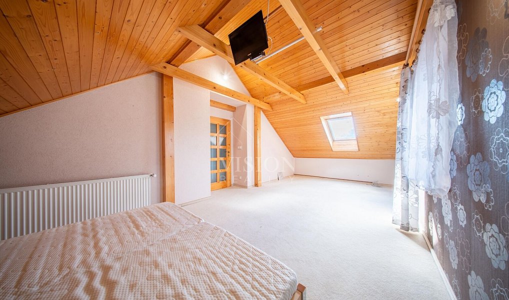 Prodej domu 200 m² s pozemkem 882 m², Dražičky – náhled fotky 9