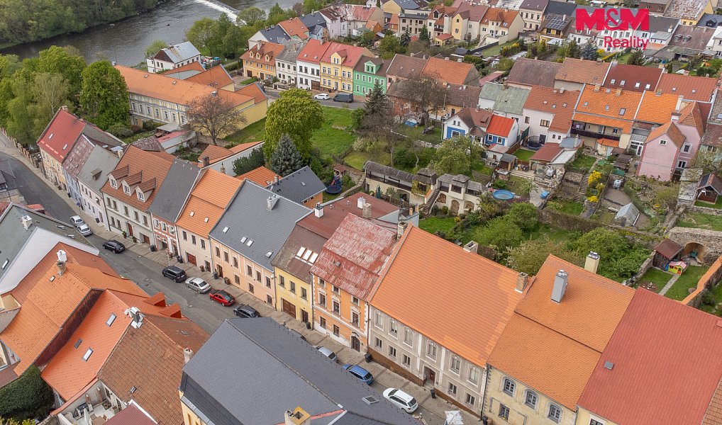 Prodej domu 260 m² s pozemkem 266 m², Kadaň – náhled fotky 16