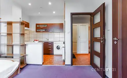 Pronájem bytu 1+kk 22 m², Dělnická, Znojmo