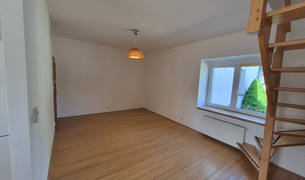 Pronájem bytu 3+kk 76 m², Jílové u Prahy – náhled fotky 3