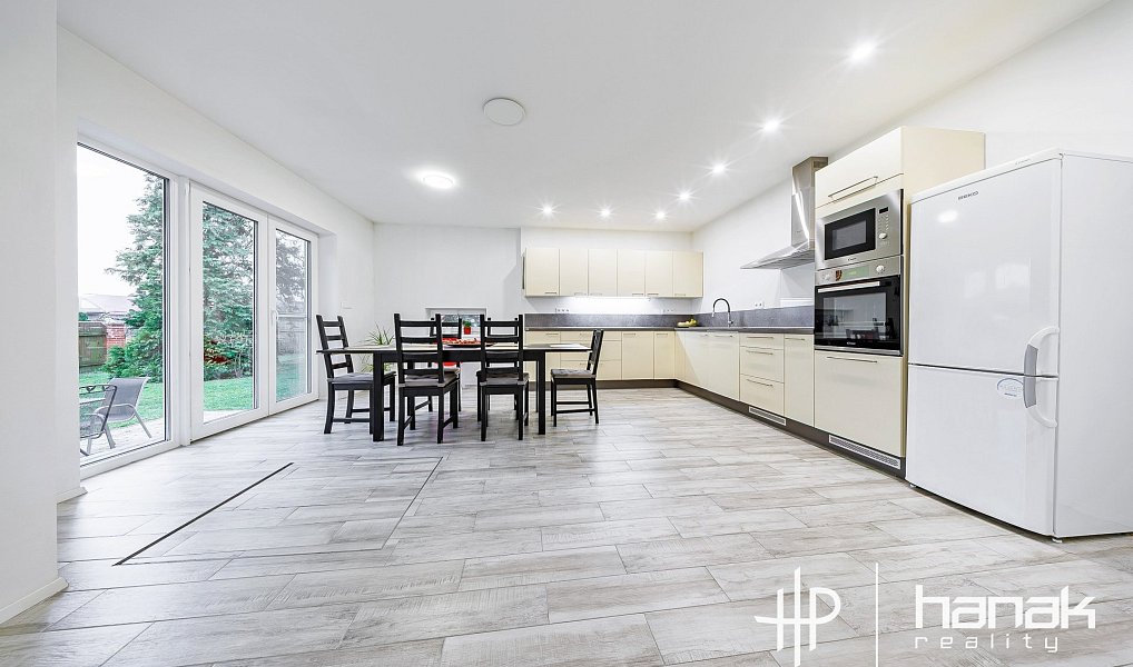 Prodej domu 200 m² s pozemkem 1 173 m², Olomouc – náhled fotky 3