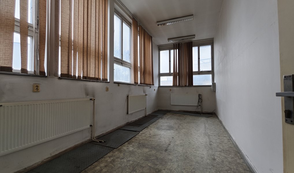 Pronájem skladovacích prostor 1 000 m², Hrádek nad Nisou – náhled fotky 8