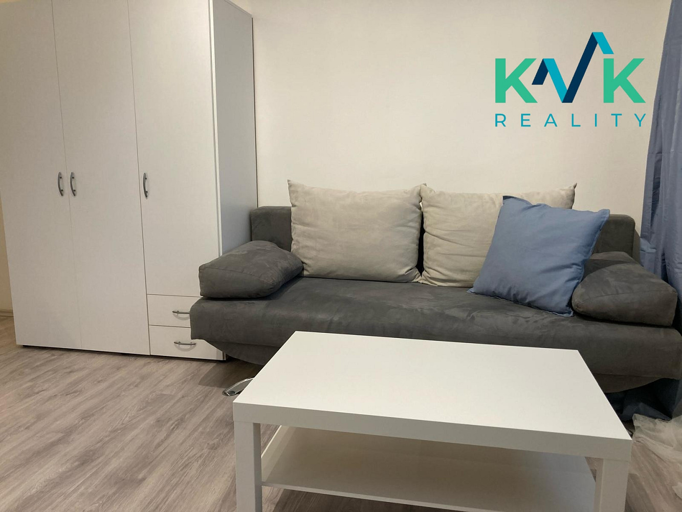 Pronájem bytu 1+kk 19 m² — photo 4