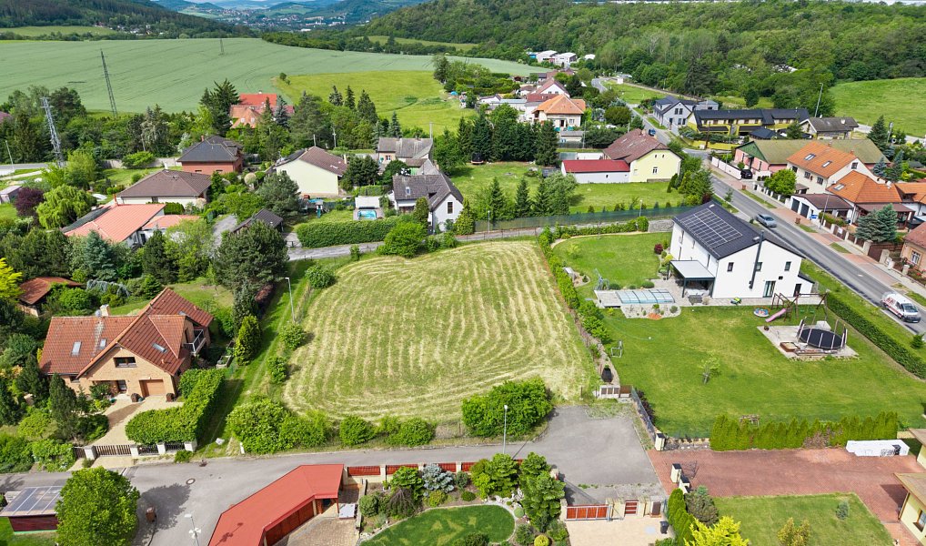 Prodej stavebního pozemku 1 636 m², Nučice – náhled fotky 6