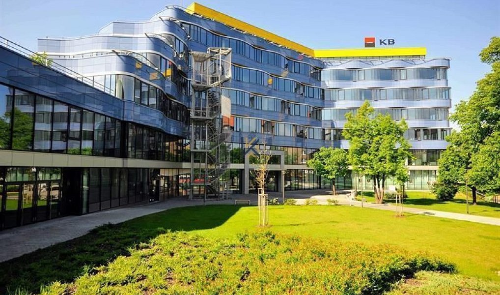 Pronájem kanceláře 708 m², Praha – náhled fotky 3