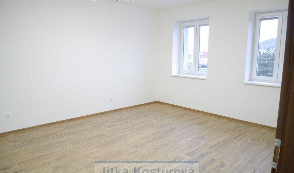 Prodej domu 348 m² s pozemkem 432 m², Krnov – náhled fotky 28