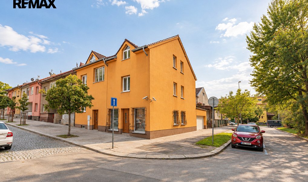 Pronájem bytu 2+kk 85 m², Praha – náhled fotky 11