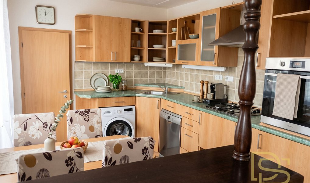 Pronájem bytu 3+1 76 m², Šlapanice – náhled fotky 2